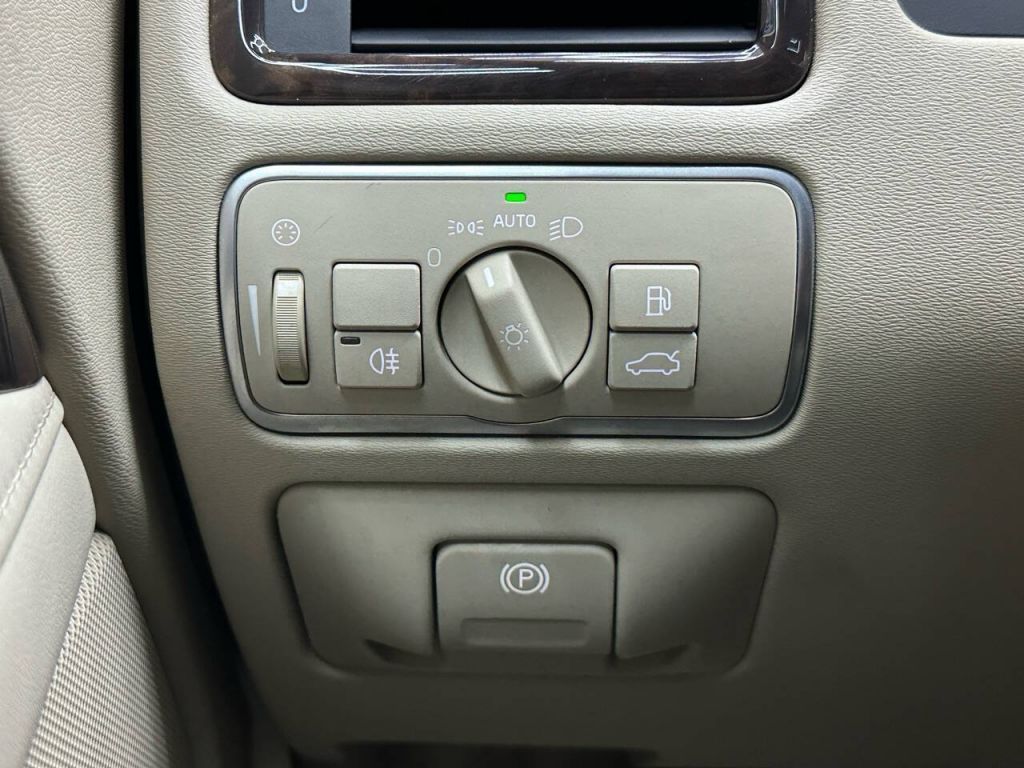 2016 Volvo XC70