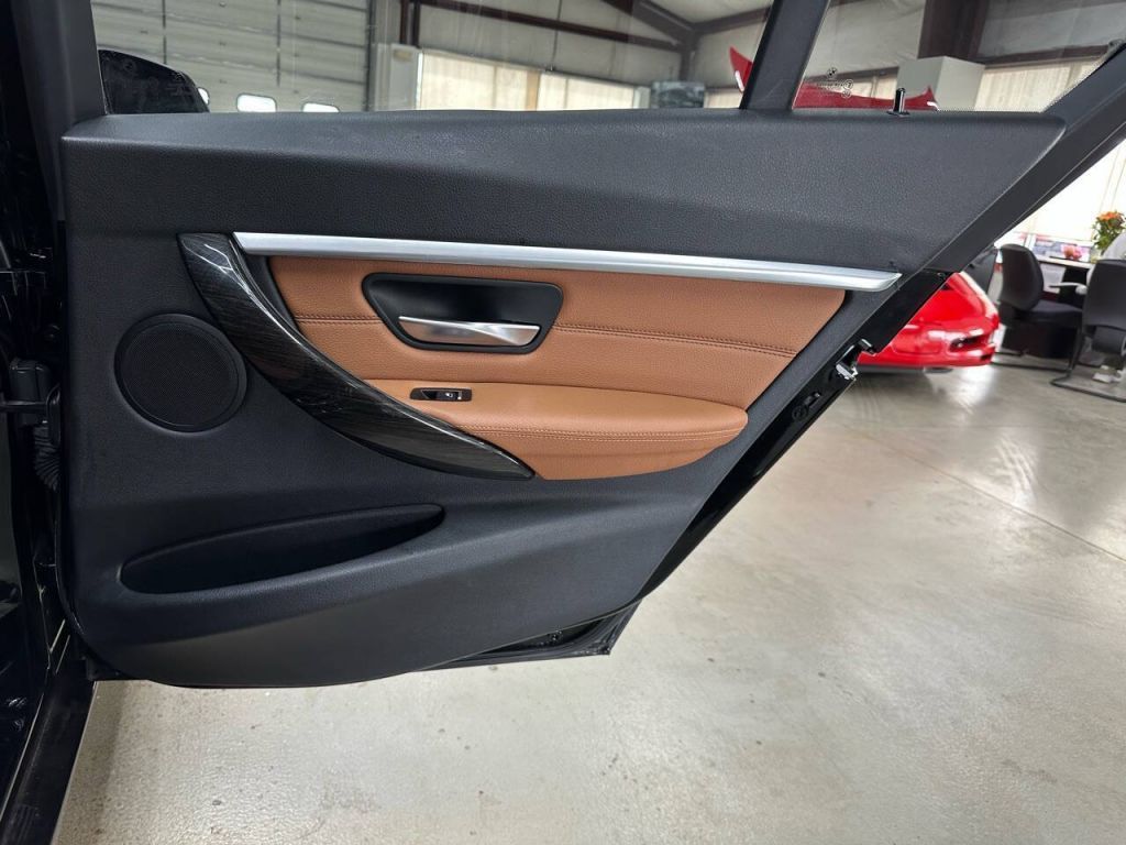 2017 BMW 330i