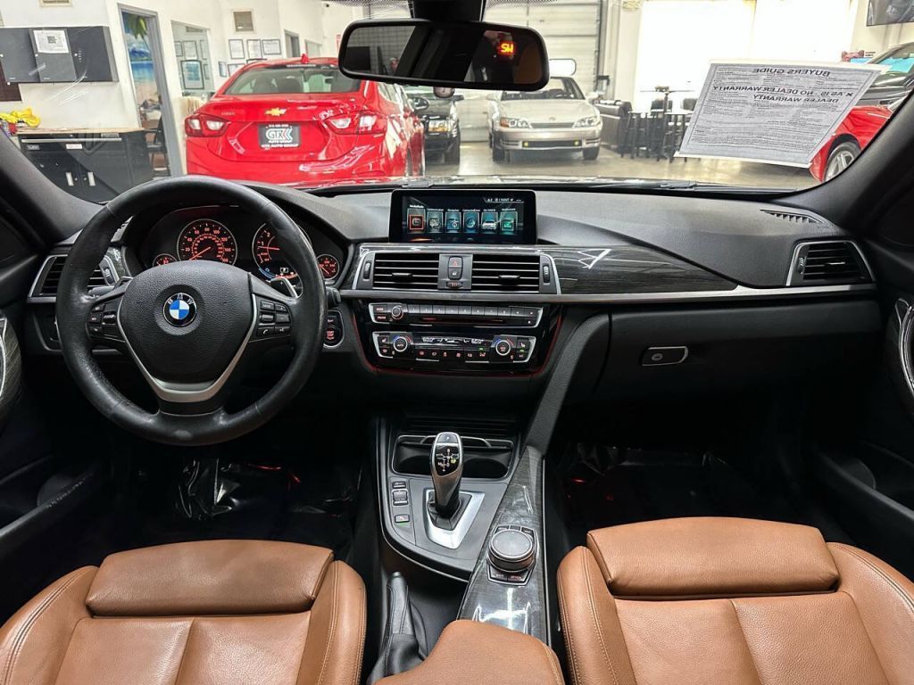 2017 BMW 330i