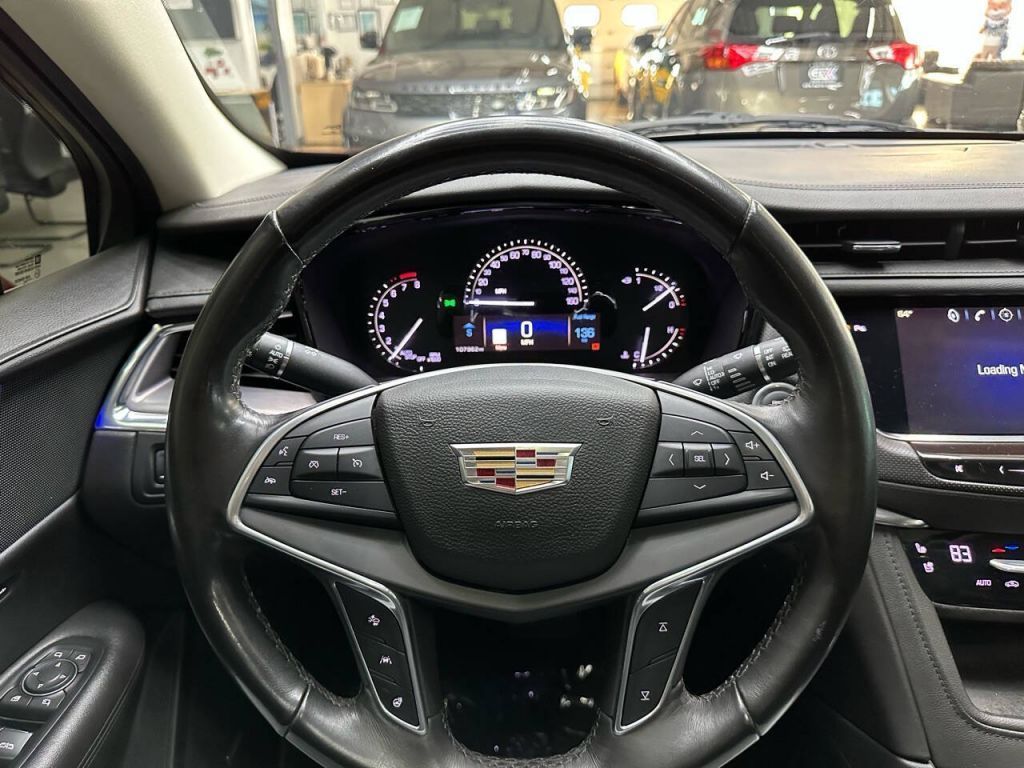 2017 Cadillac XT5