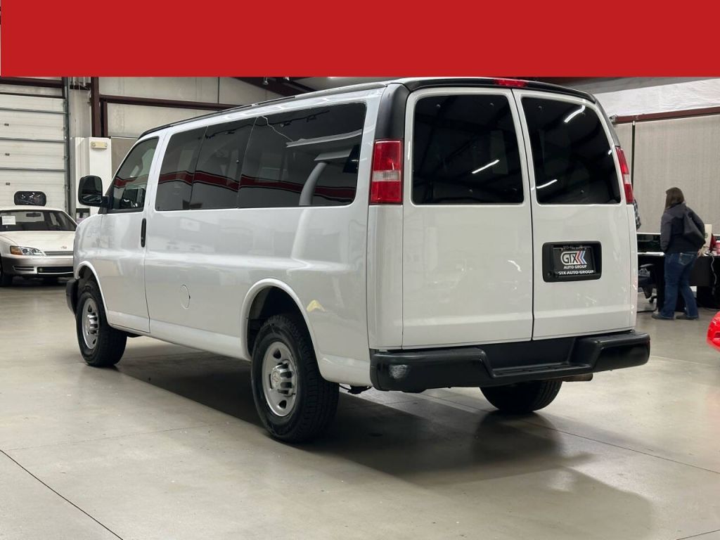 2017 Chevrolet Express 2500