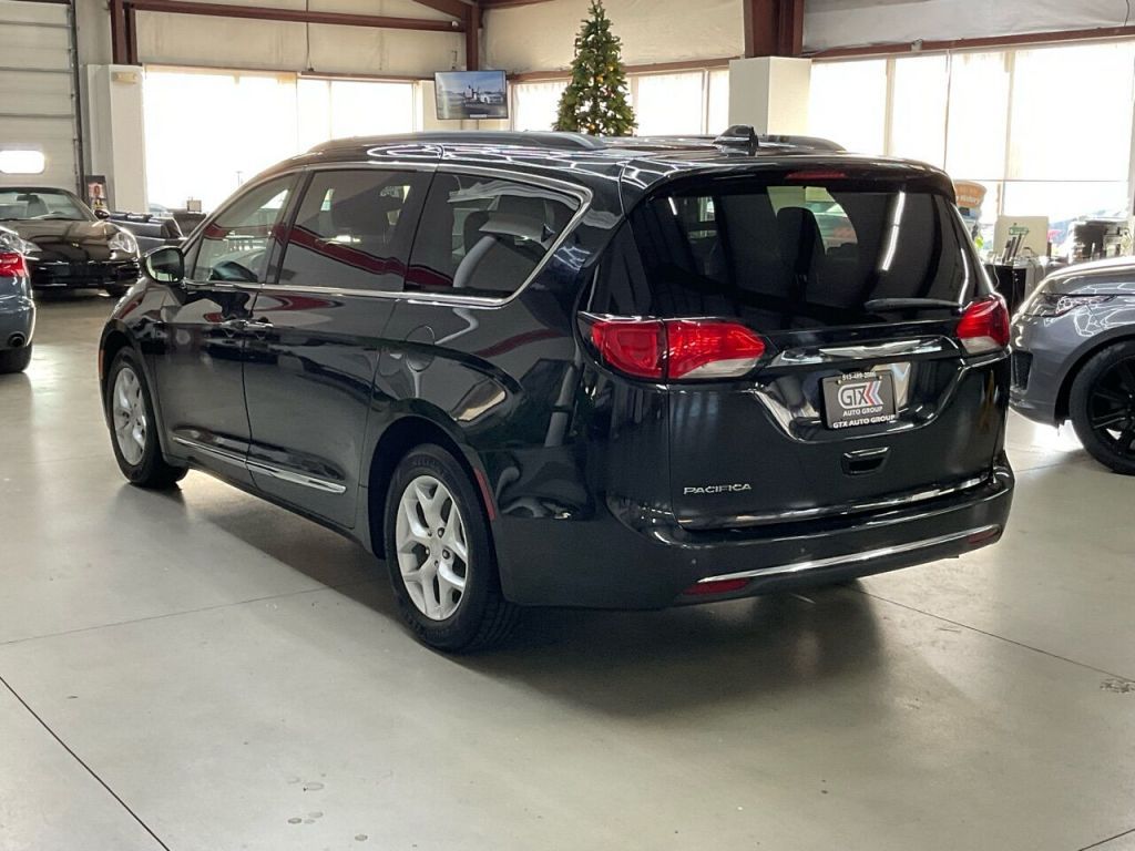 2017 Chrysler Pacifica