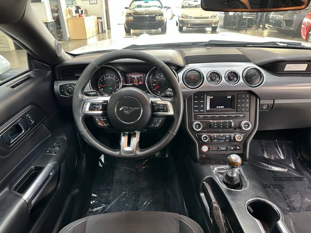2017 Ford Mustang