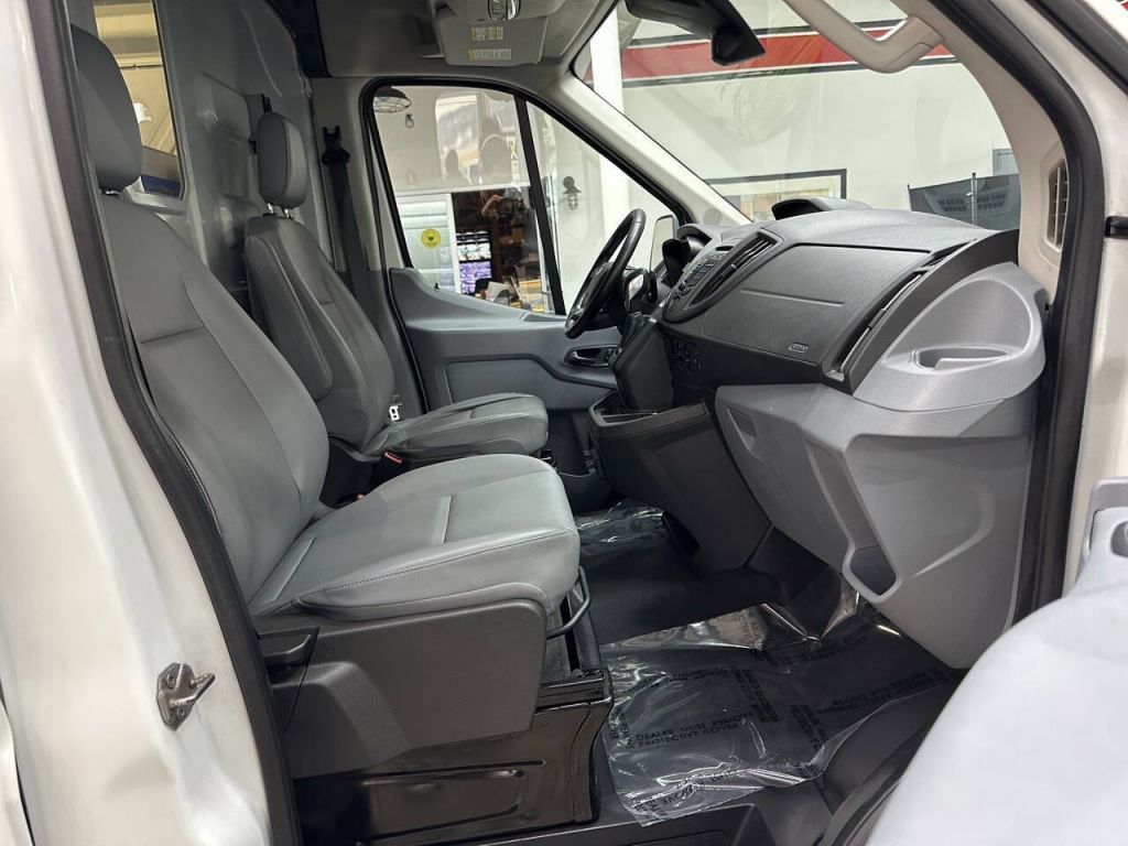 2017 Ford Transit-350