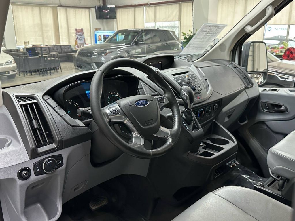 2017 Ford Transit-350