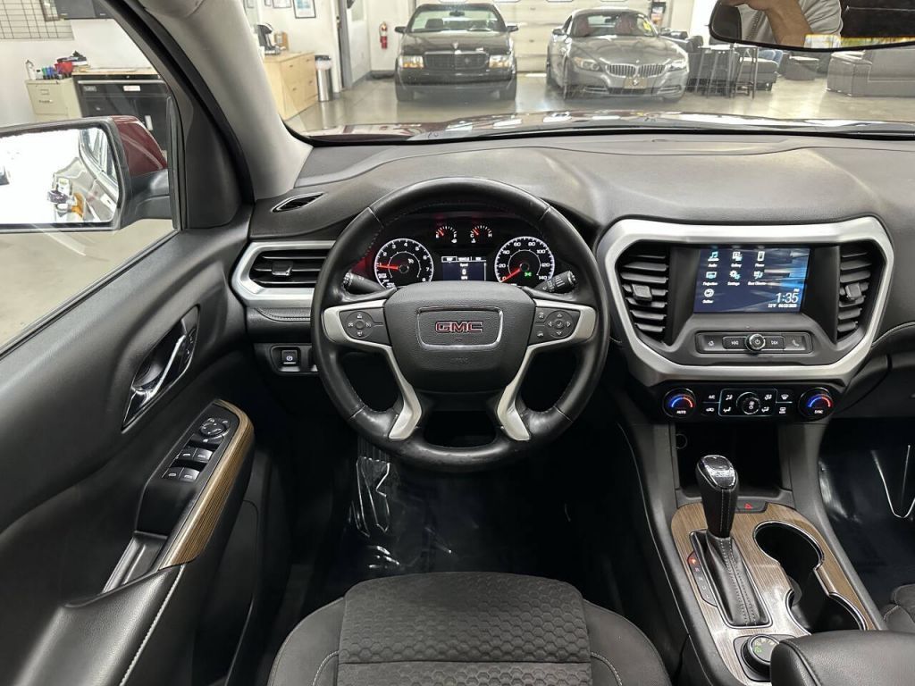 2017 GMC Acadia
