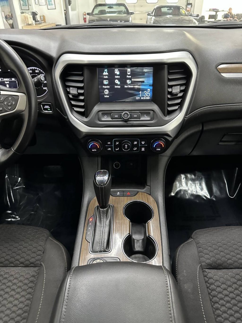 2017 GMC Acadia