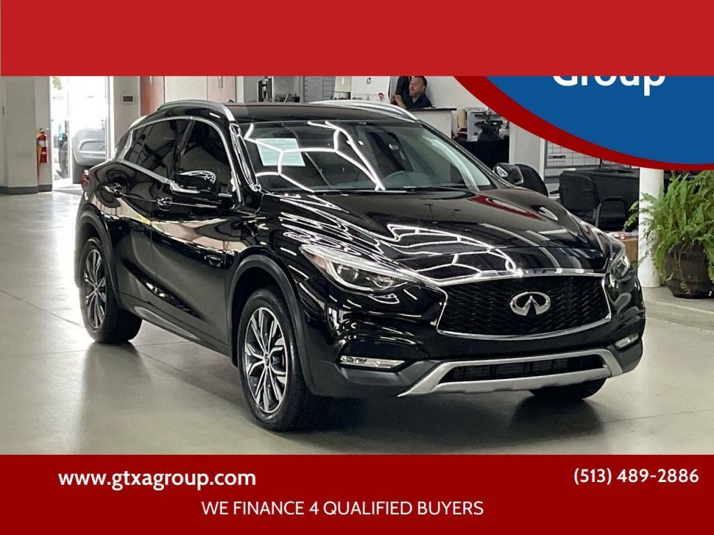 2017 INFINITI QX30