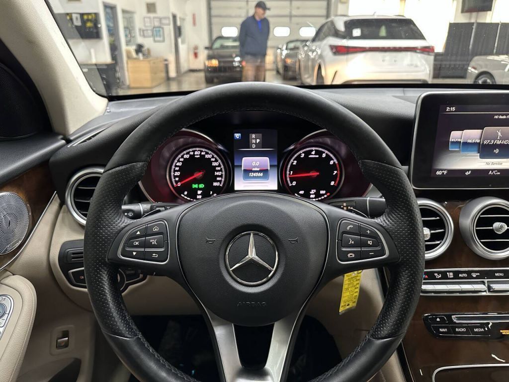 2017 Mercedes-Benz GLC 300