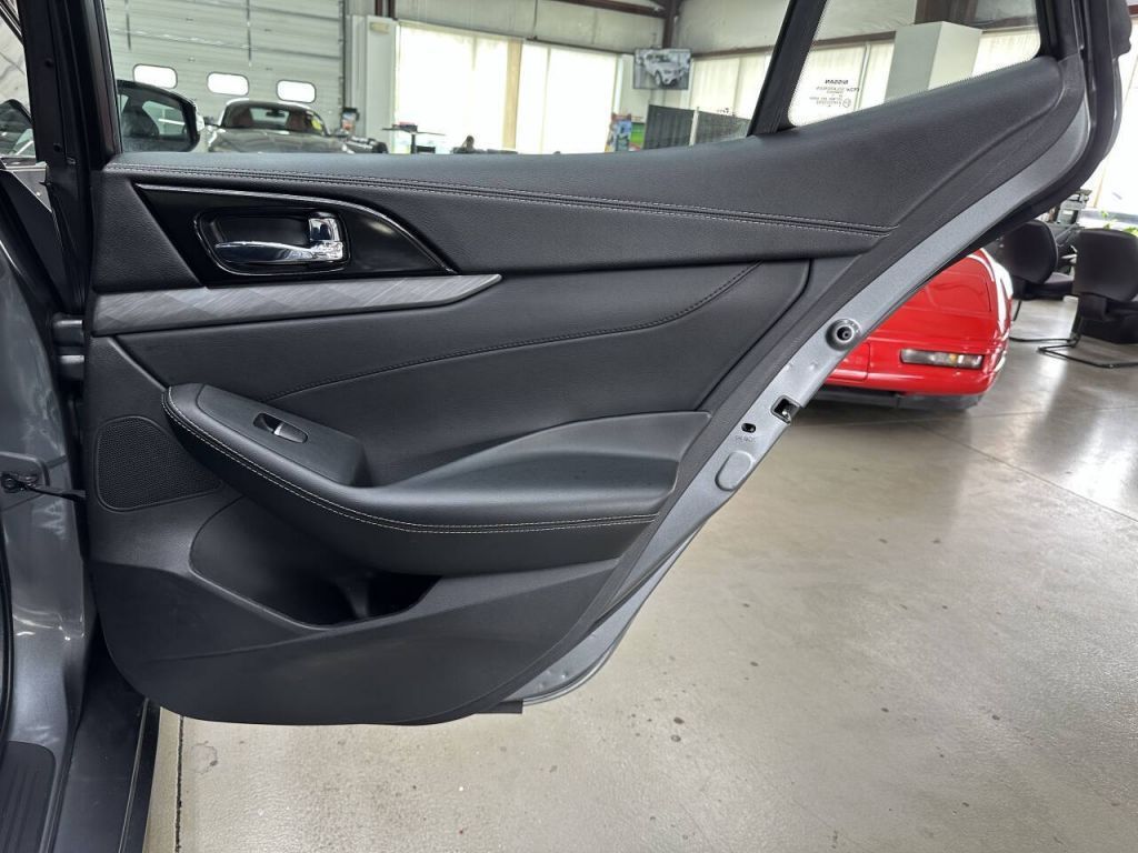 2017 Nissan Maxima