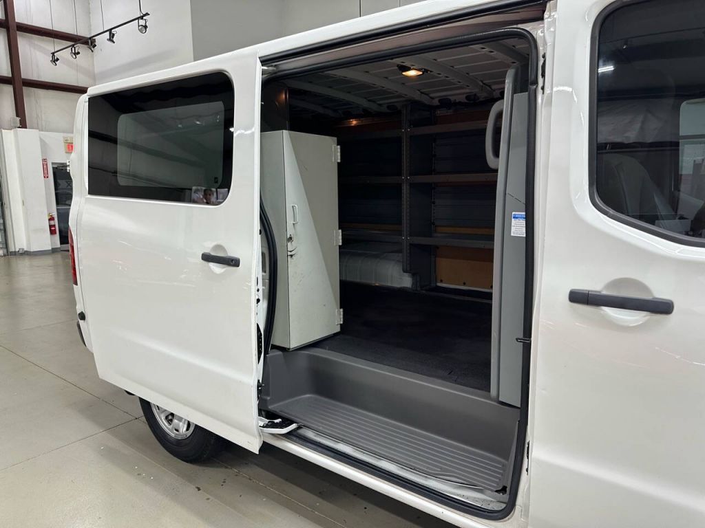 2017 Nissan NV Cargo NV2500 HD