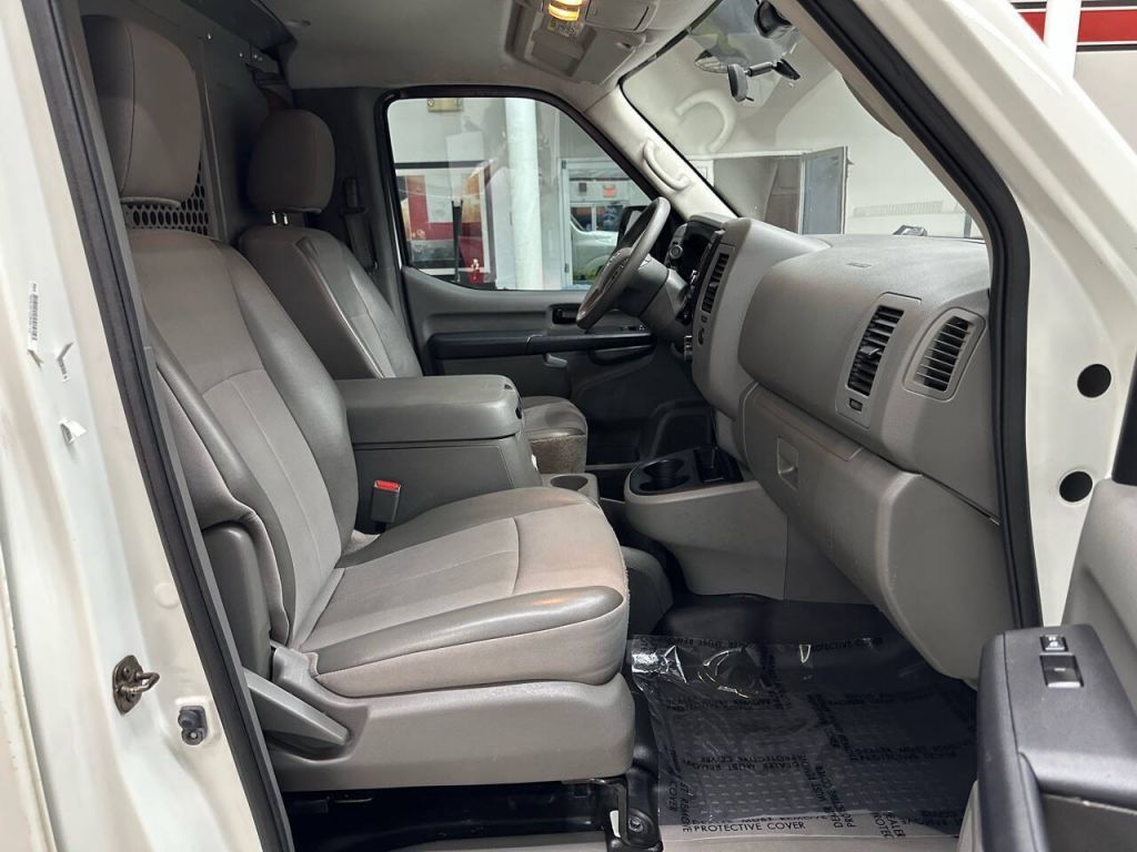 2017 Nissan NV Cargo NV2500 HD