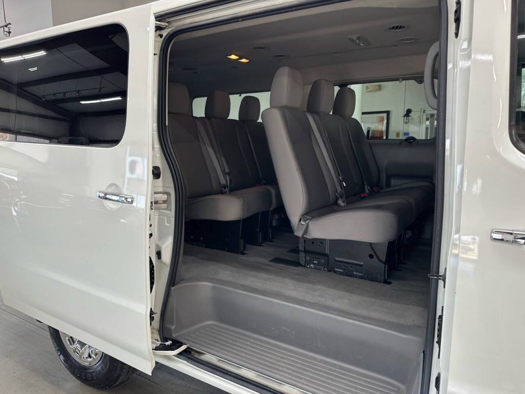 2017 Nissan NV Passenger NV3500 HD