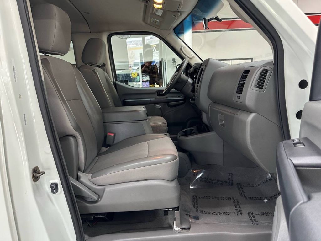 2017 Nissan NV Passenger NV3500 HD