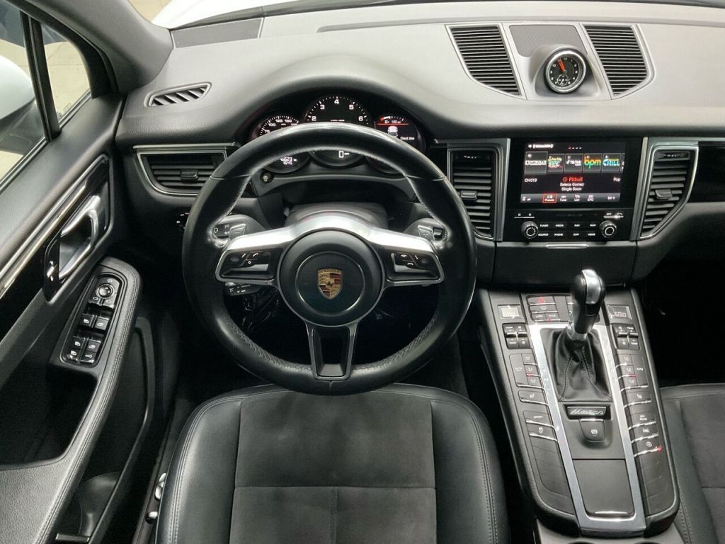 2017 Porsche Macan