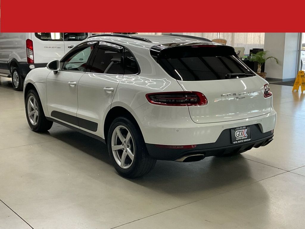 2017 Porsche Macan