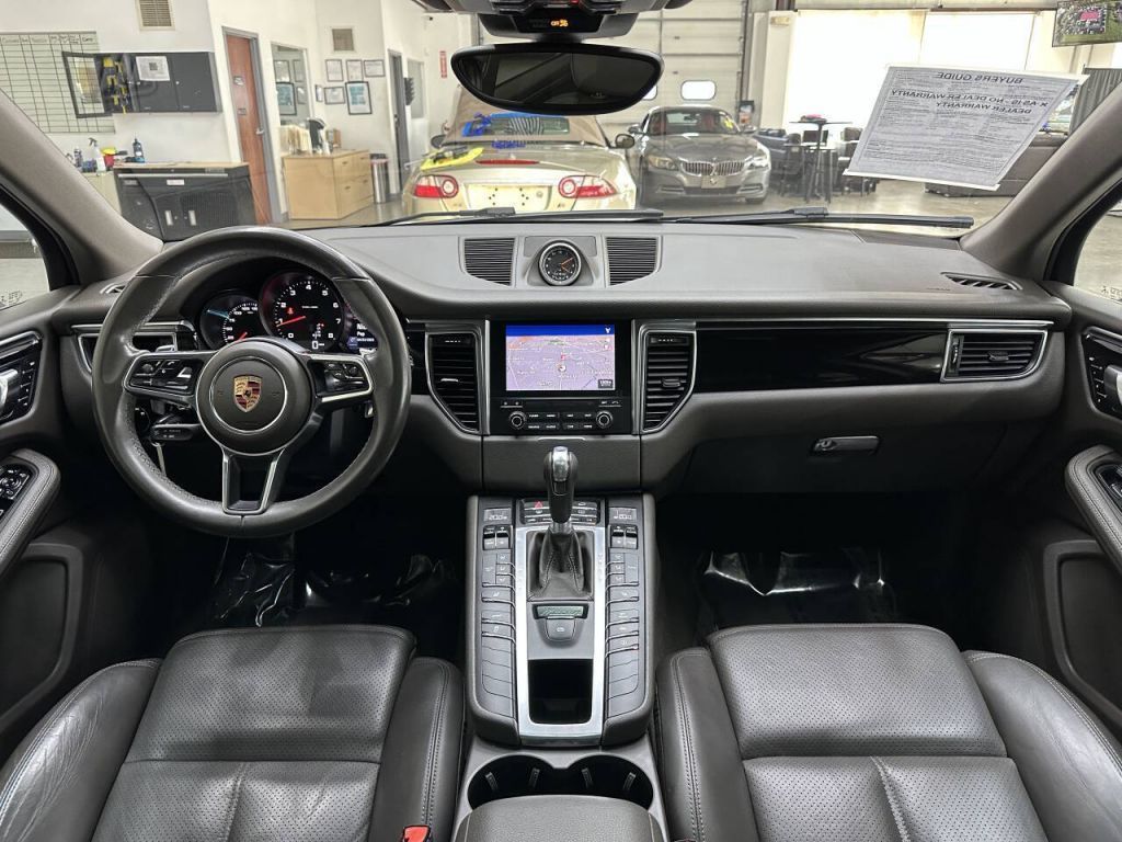 2017 Porsche Macan