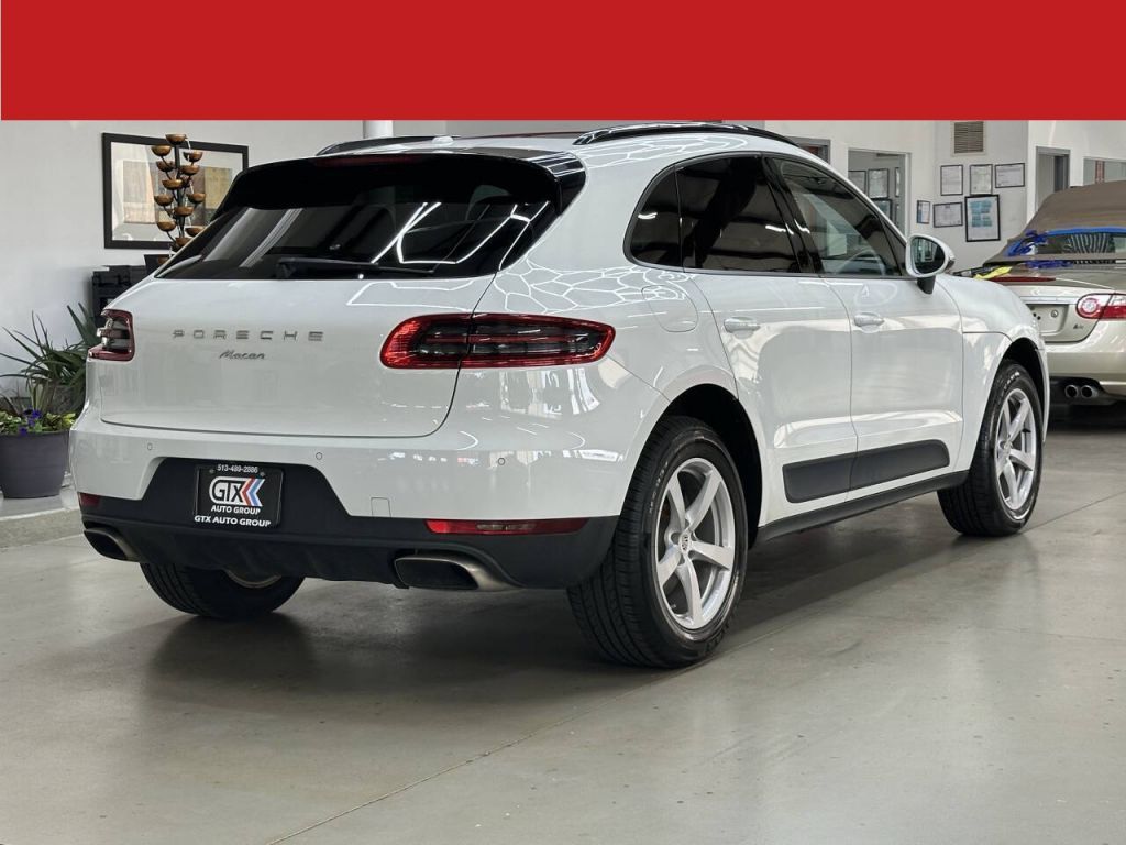 2017 Porsche Macan