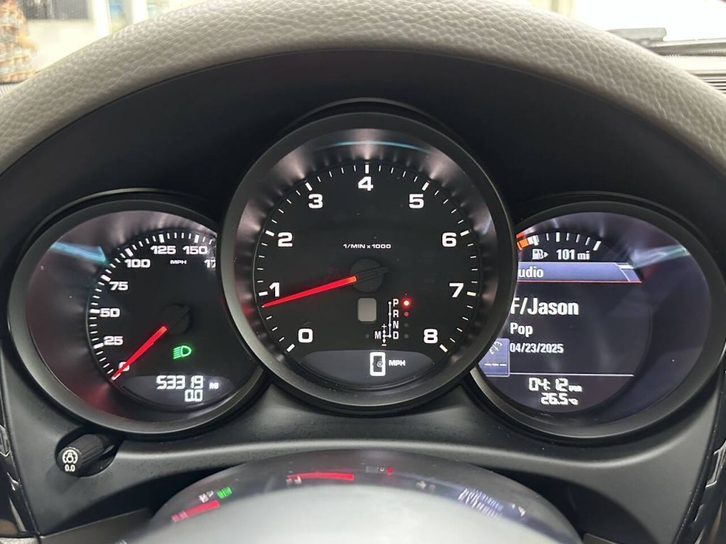 2017 Porsche Macan