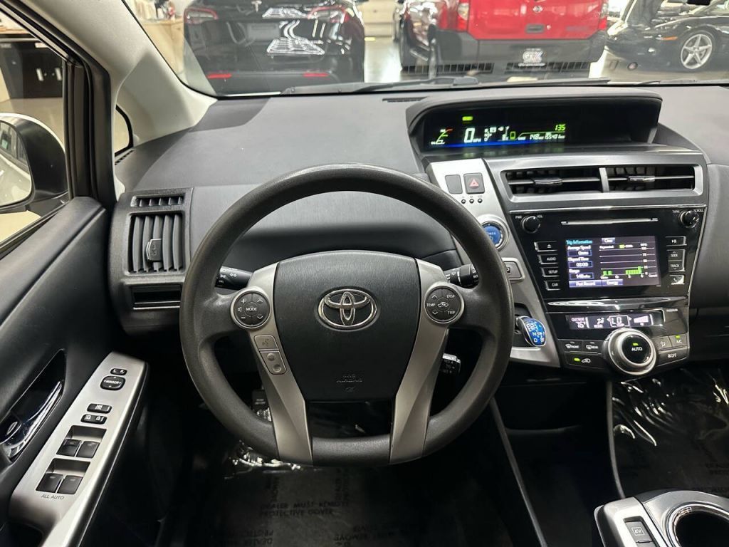 2017 Toyota Prius v