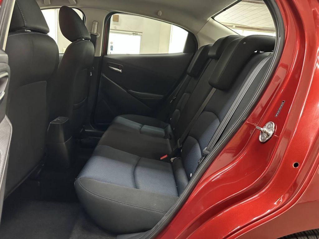 2017 Toyota Yaris iA