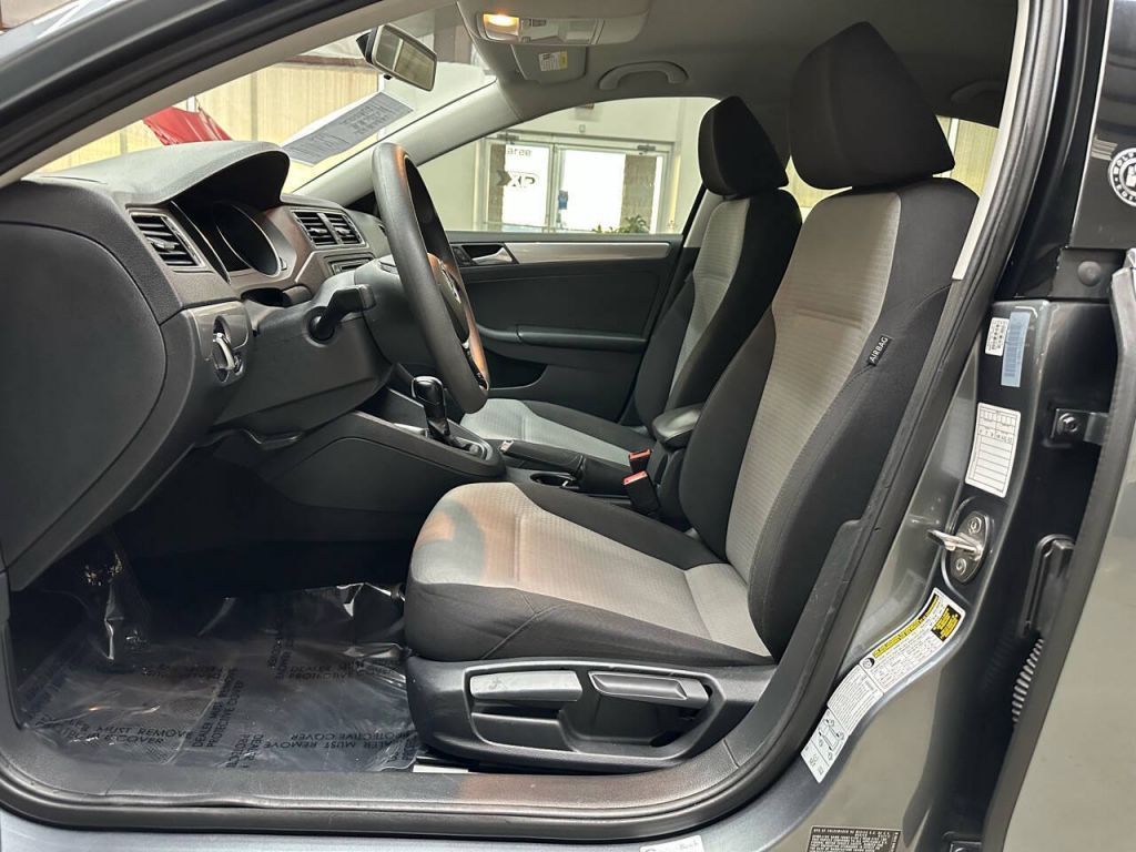 2017 Volkswagen Jetta