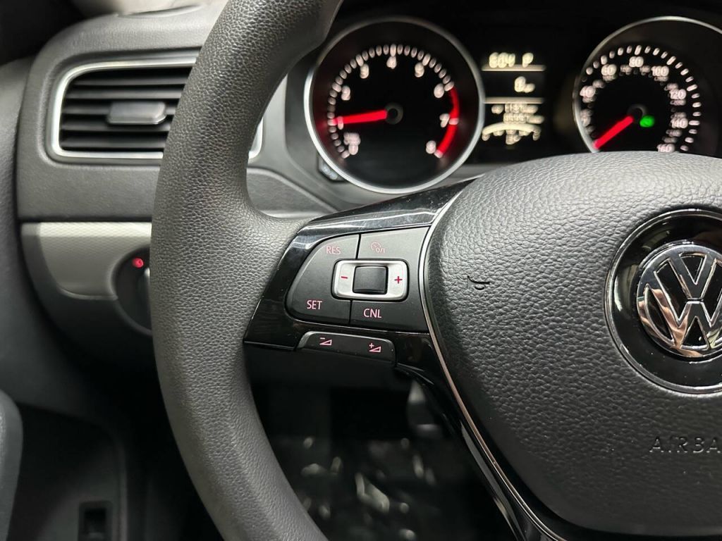 2017 Volkswagen Jetta