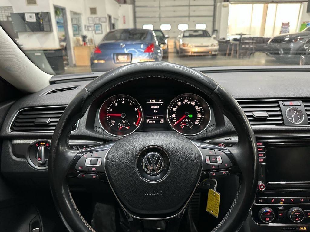 2017 Volkswagen Passat