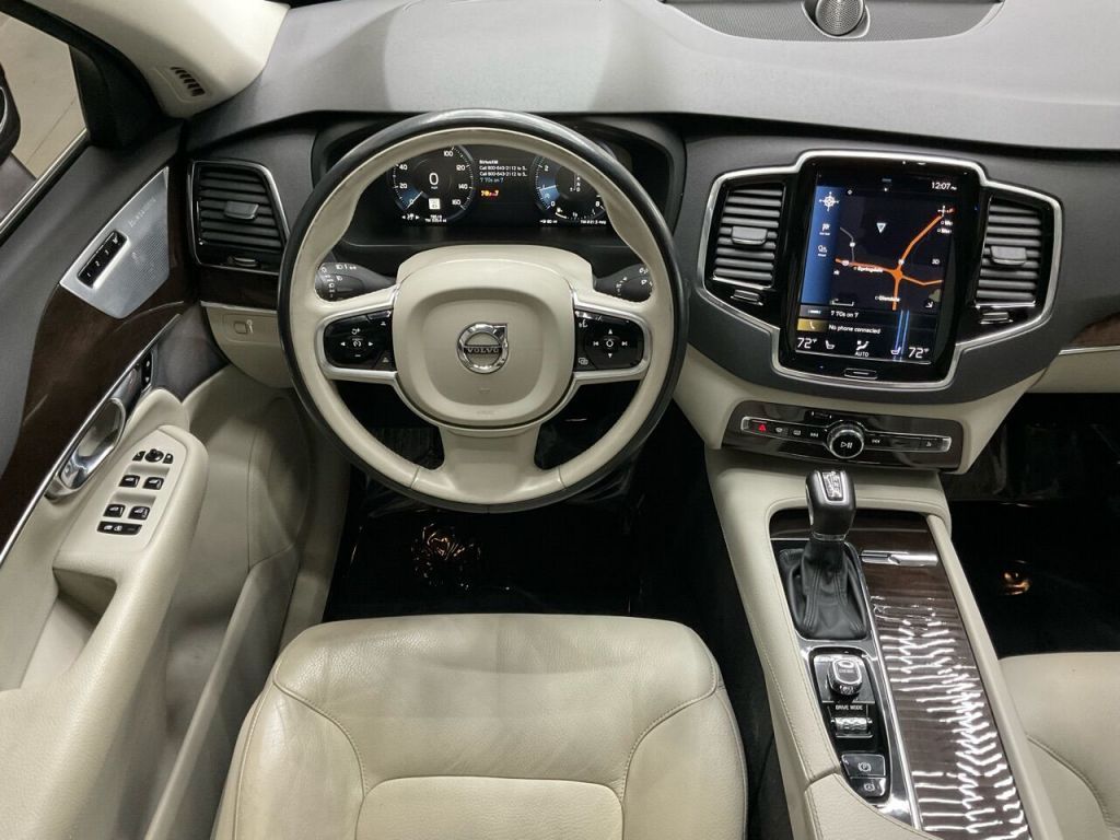 2017 Volvo XC90