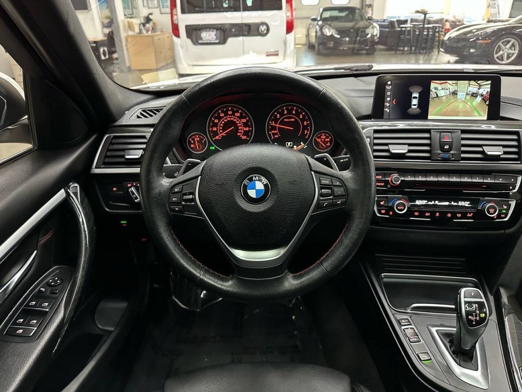 2018 BMW 330i