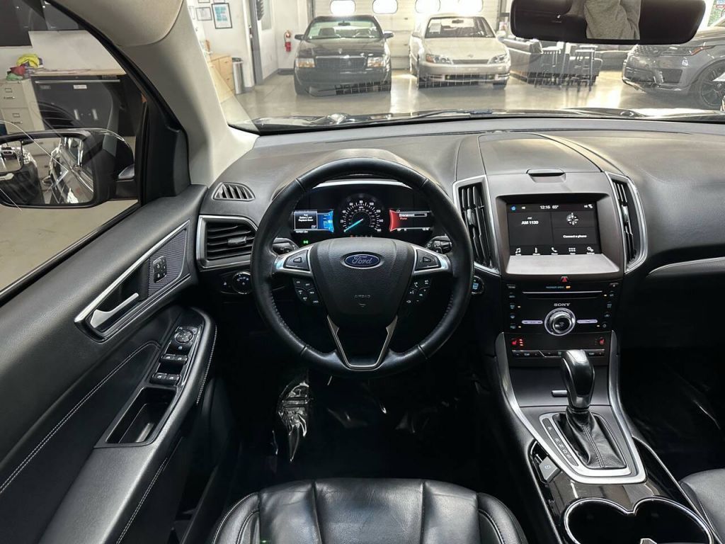 2018 Ford Edge