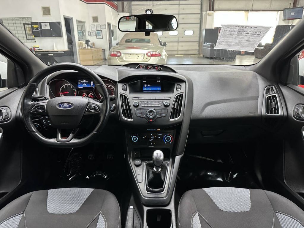 2018 Ford Focus ST