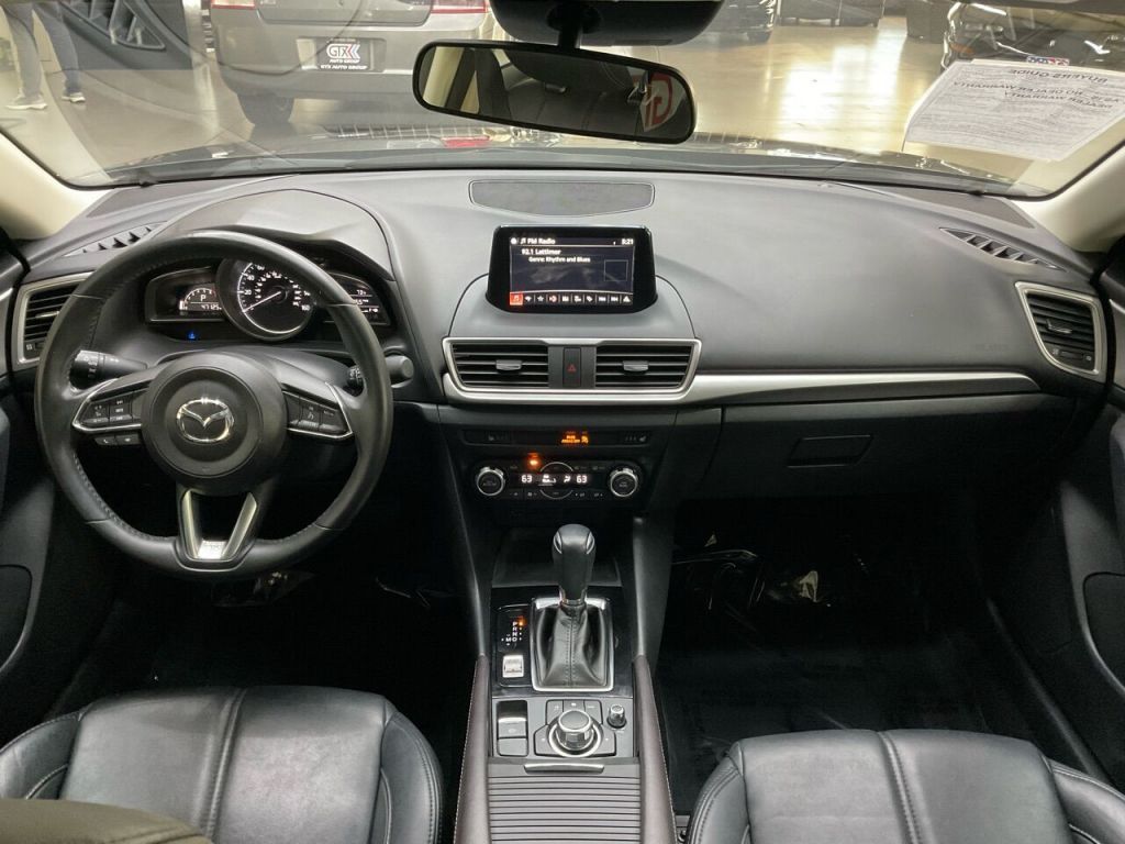 2018 Mazda Mazda3 4-Door