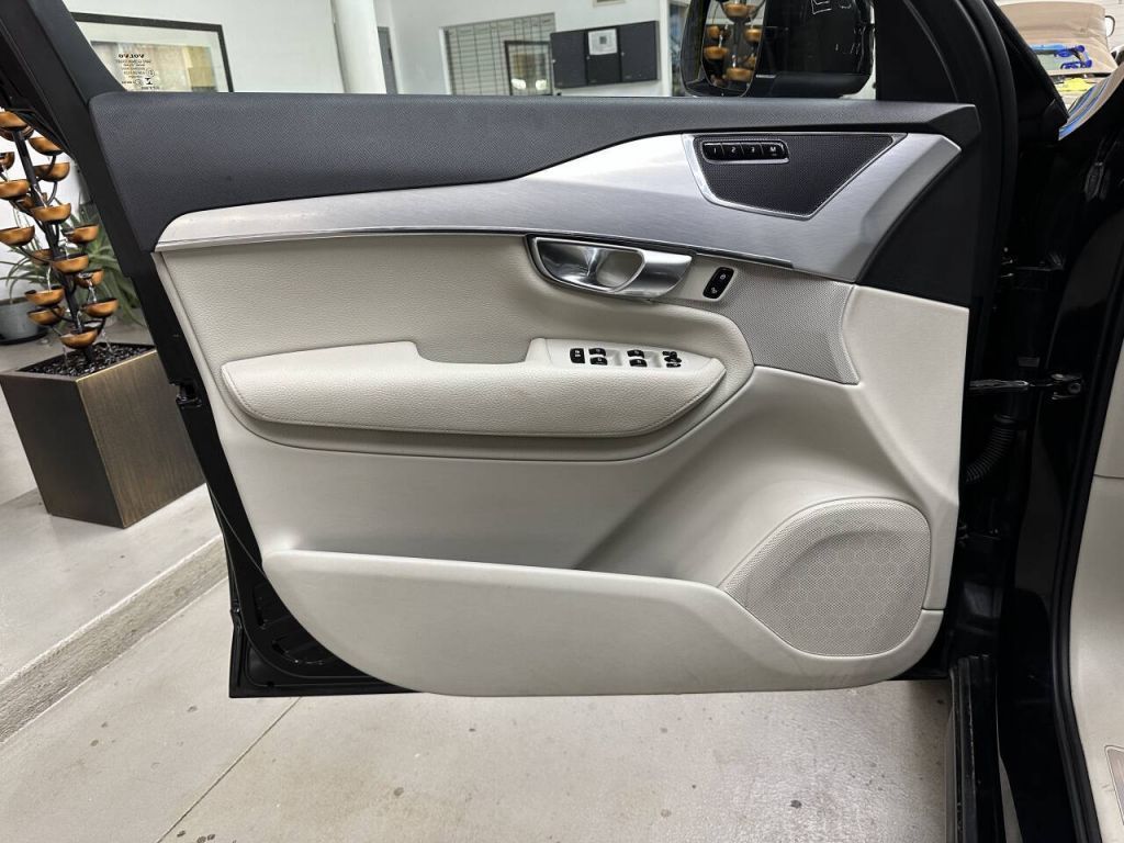 2018 Volvo XC90