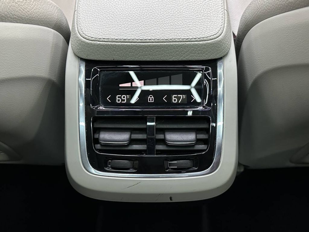 2018 Volvo XC90
