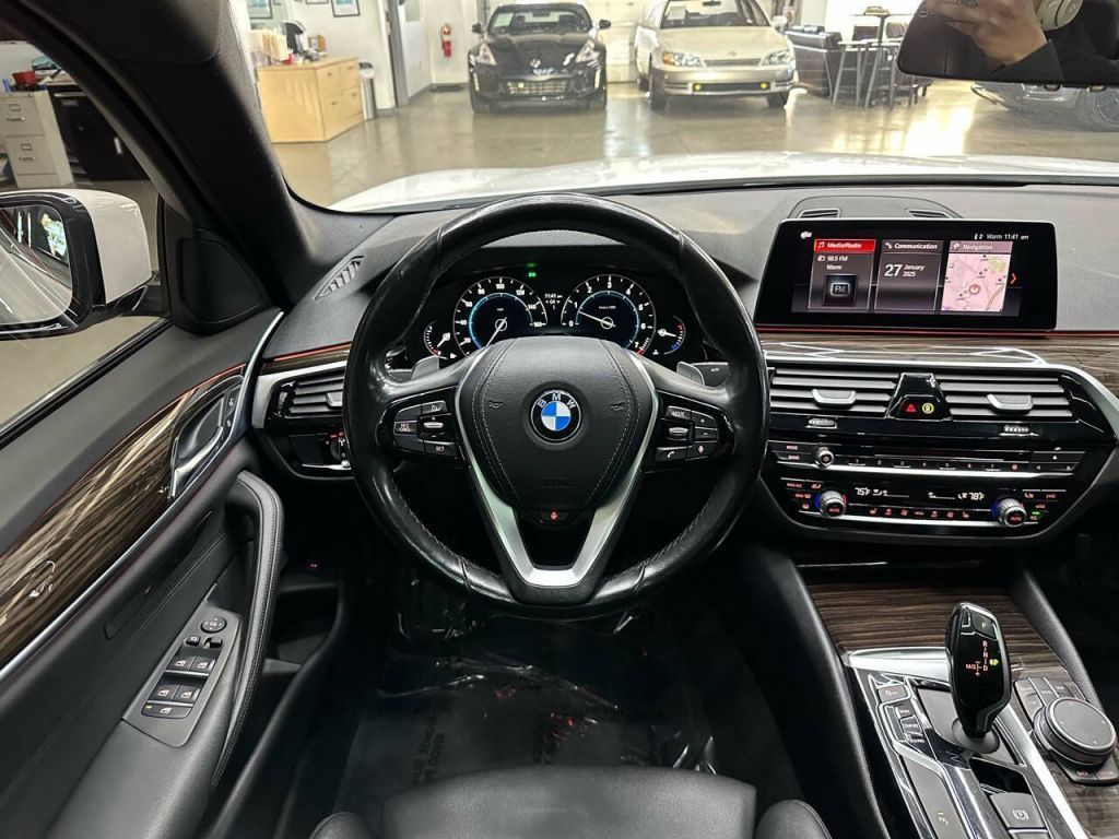 2019 BMW 530i