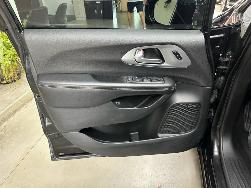 2019 Chrysler Pacifica Hybrid