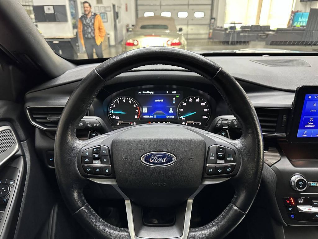 2020 Ford Explorer