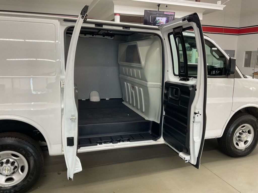 2021 Chevrolet Express Cargo Van