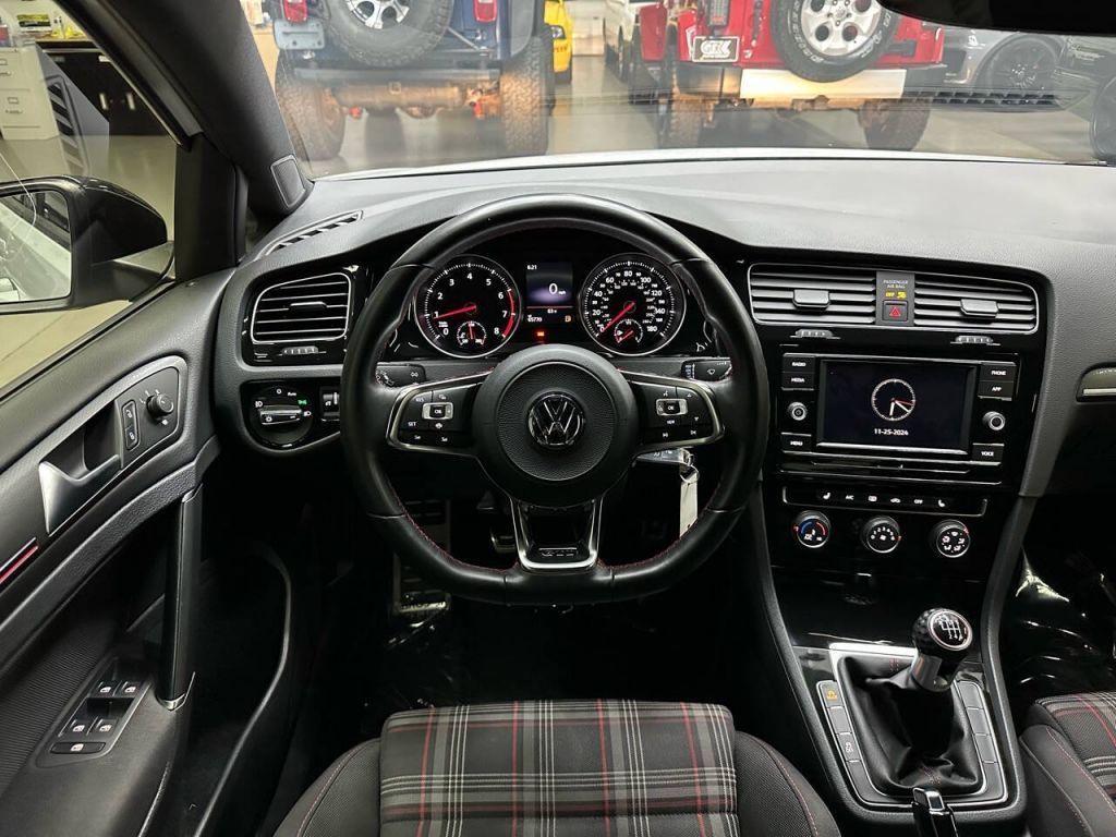 2021 Volkswagen Golf GTI