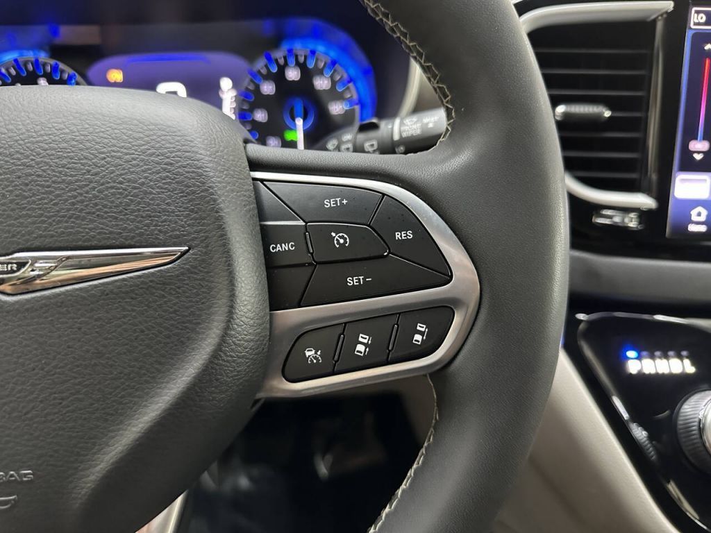 2022 Chrysler Pacifica