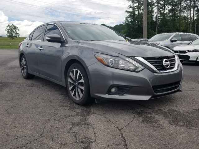 2015 Nissan Altima 4-door Sedan V6 3.5 SL, T151038, Photo 1