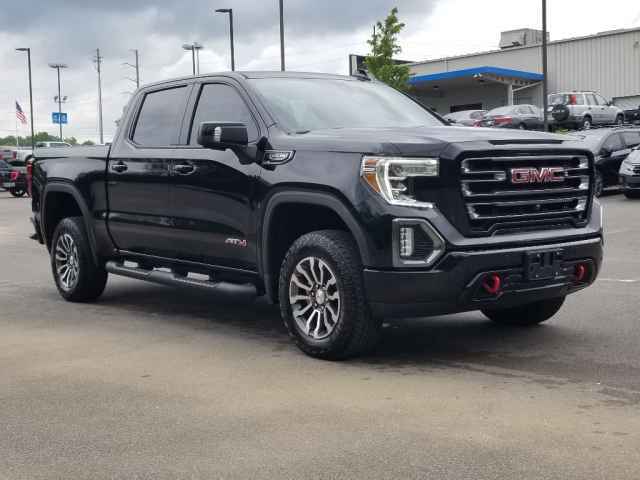 2018 GMC Sierra 3500HD 4WD Crew Cab 167.7" Denali, T201811A, Photo 1
