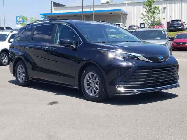 2011 Toyota Sienna 5-door 7-Pass Van V6 LE AAS FWD, T100223, Photo 1