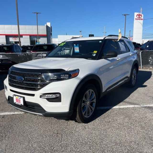 2022 Toyota RAV4 XLE Premium FWD (SE), B208343, Photo 1