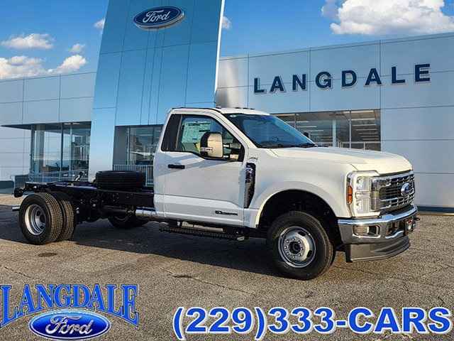 2024 Ford F-600 Chassis XL 4WD Reg Cab 169" WB 84" CA, SD24066, Photo 1