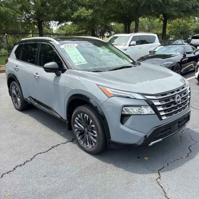 2025 Nissan Pathfinder Platinum 2WD, B302567, Photo 1