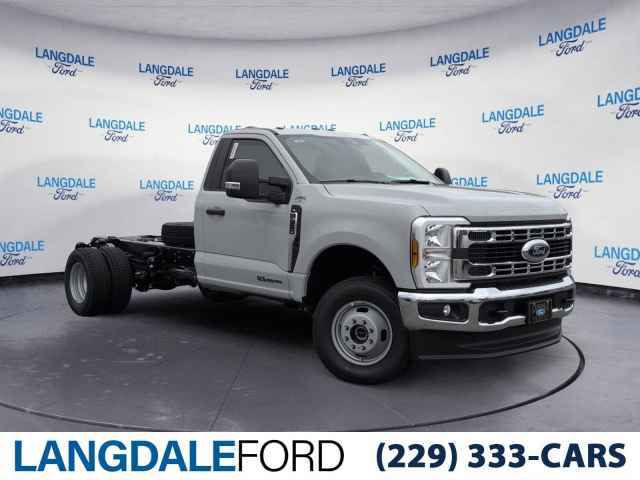 2026 Ford F-350 Chassis XL 4WD Crew Cab 179" WB 60" CA, SD26050, Photo 1