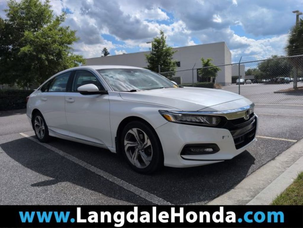 2016 Honda Civic 4-door CVT LX, H18966A, Photo 1