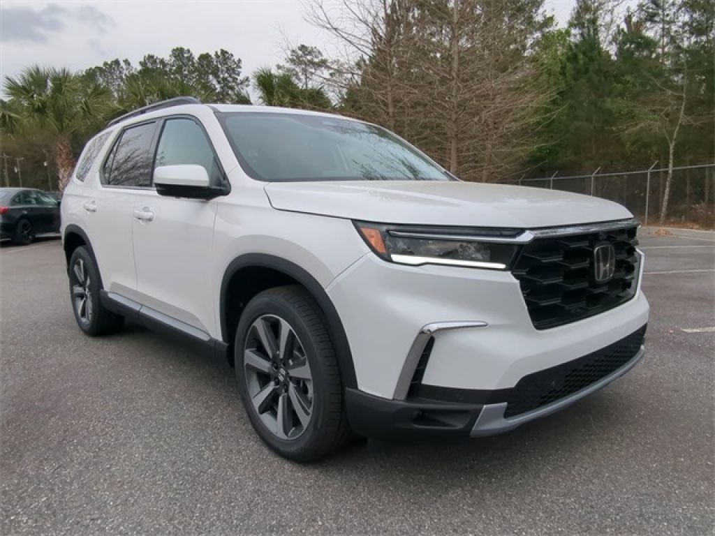 2024 Honda Pilot Touring AWD, H19073TA, Photo 1